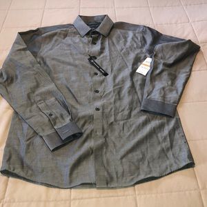 MENS LONG SLEEVED DRESS SHIRT